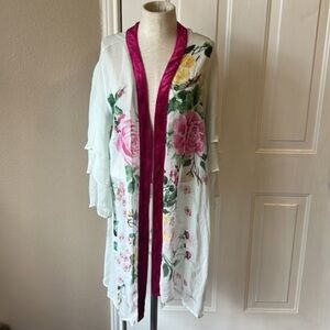 Soft Surroundings Embroidered Kimono Open Front
Topper Size Medium